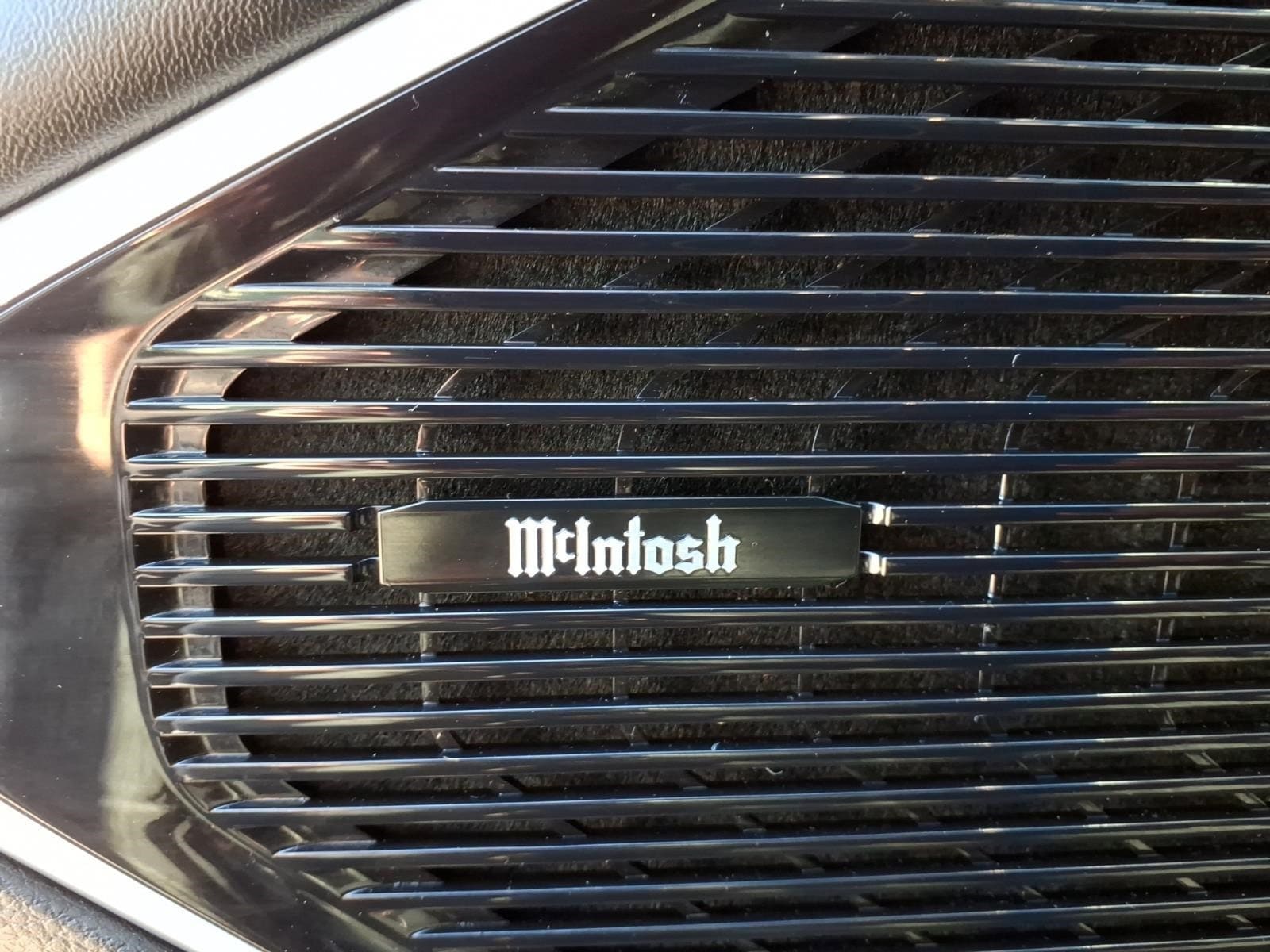 2024 Jeep Wagoneer L Series III - Photo 16