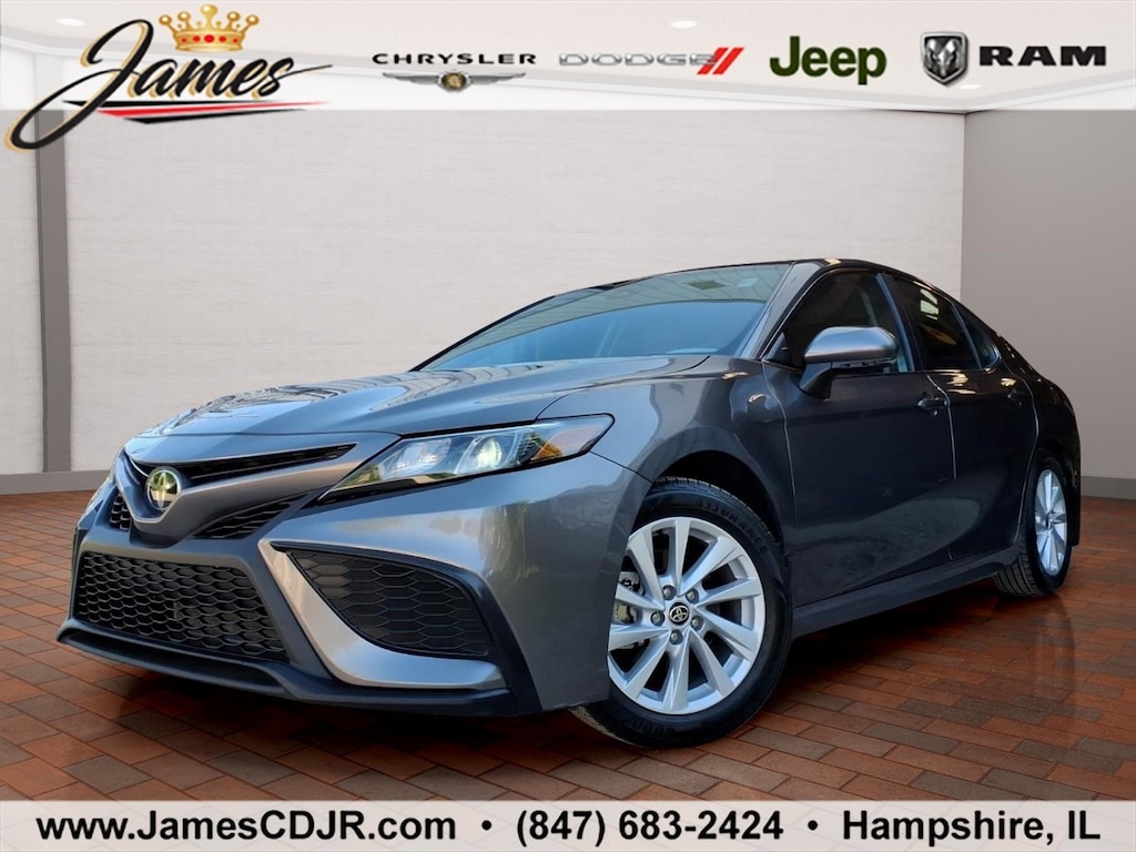 Used 2024 Toyota Camry SE Sedan