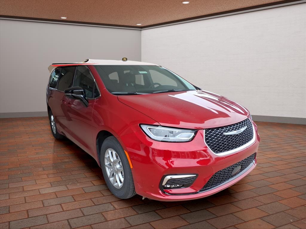 New 2026 Chrysler Pacifica SELECT Passenger Van