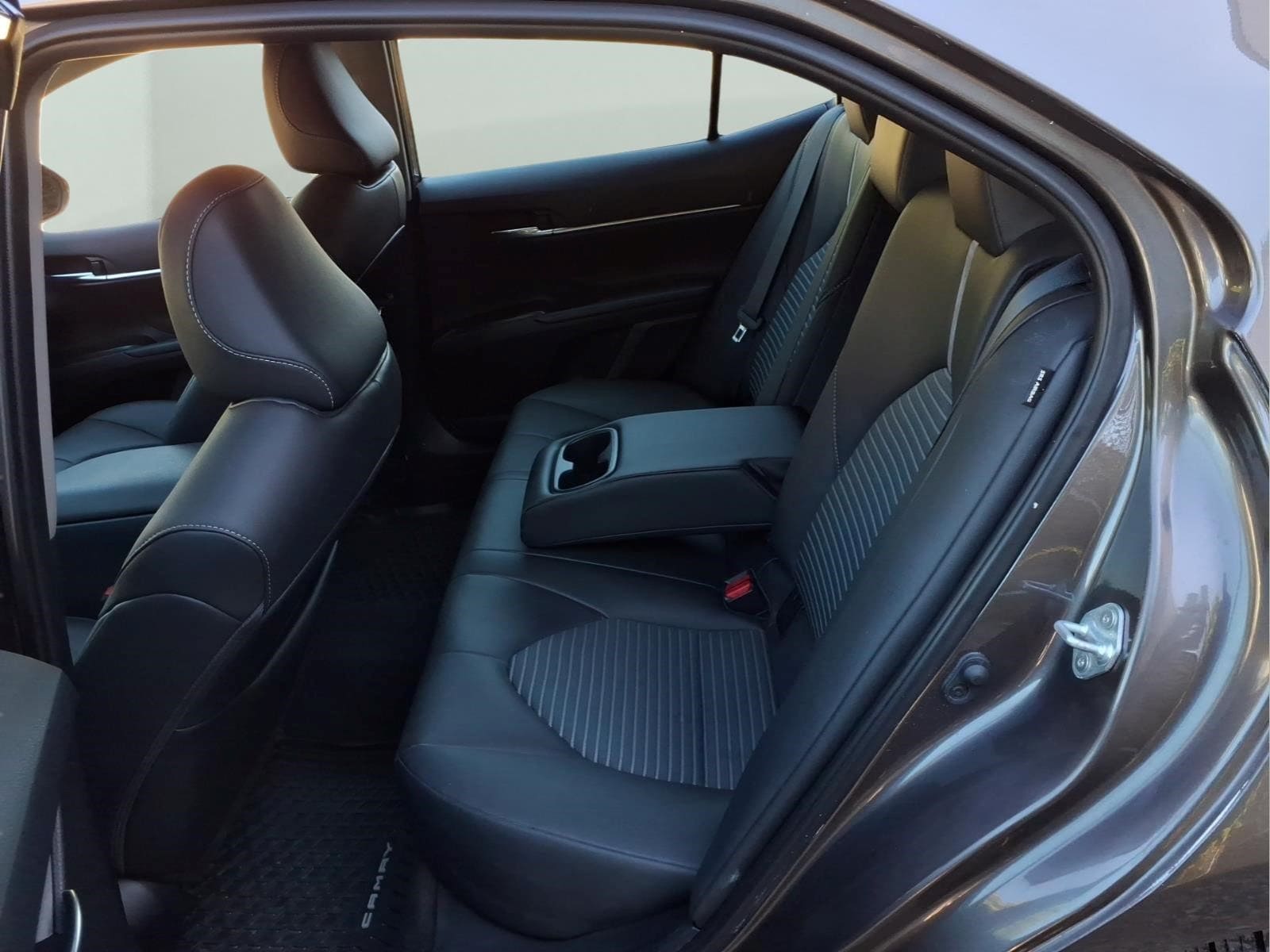 2024 Toyota Camry SE - Photo 29