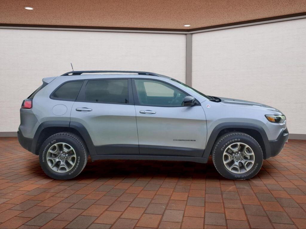 Used 2022 Jeep Cherokee Trailhawk SUV