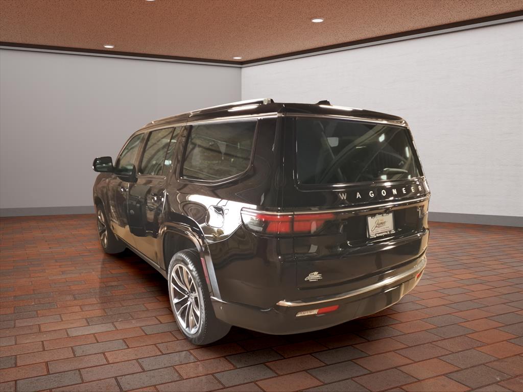 2024 Jeep Wagoneer Series III photo 2