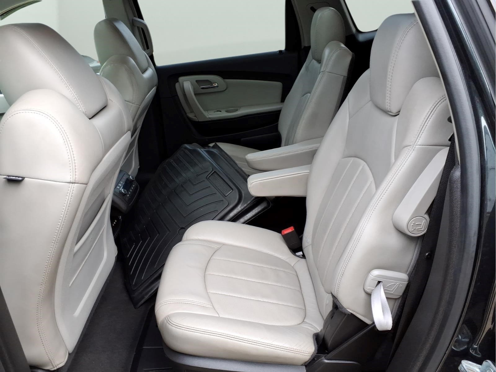 2009 Chevrolet Traverse LTZ - Photo 31
