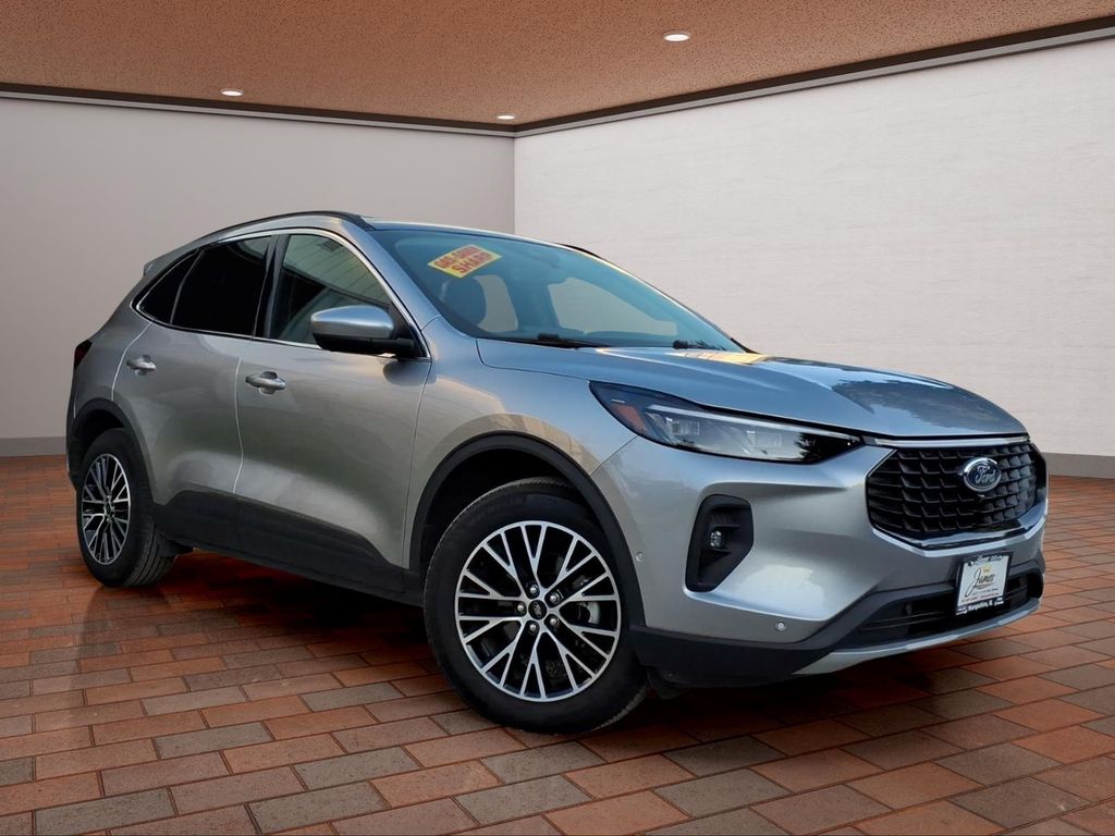 2024 Ford Escape PHEV - Photo 3