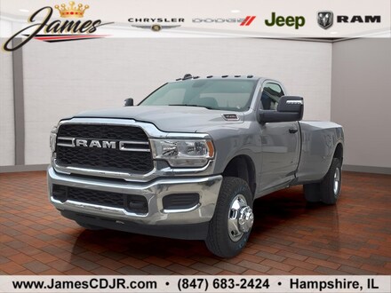 2024 Ram 3500 TRADESMAN REGULAR CAB 4X4 8' BOX Pickup