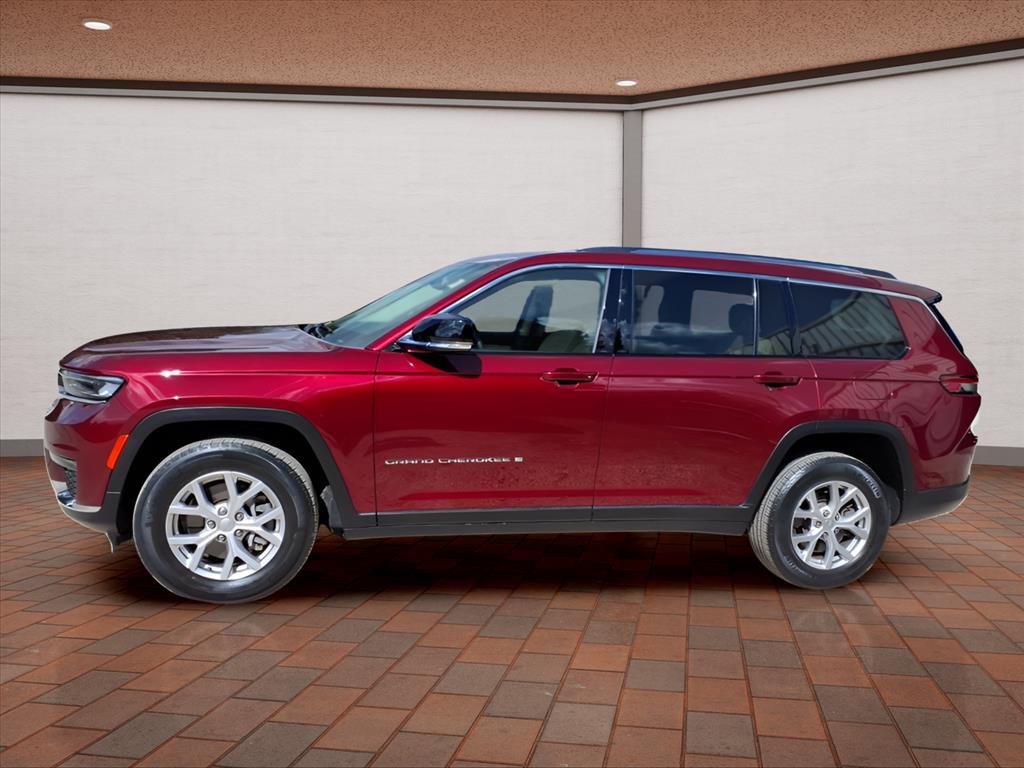 2021 Jeep Grand Cherokee Limited photo 2