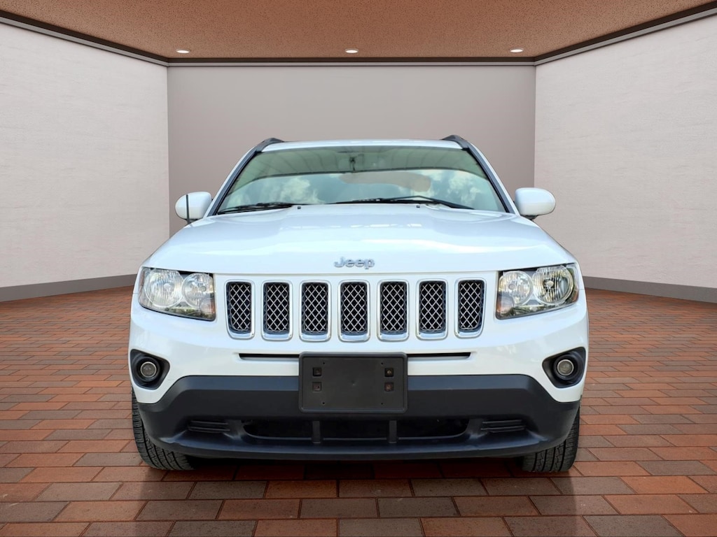 Used 2017 Jeep Compass Latitude 4x4 SUV