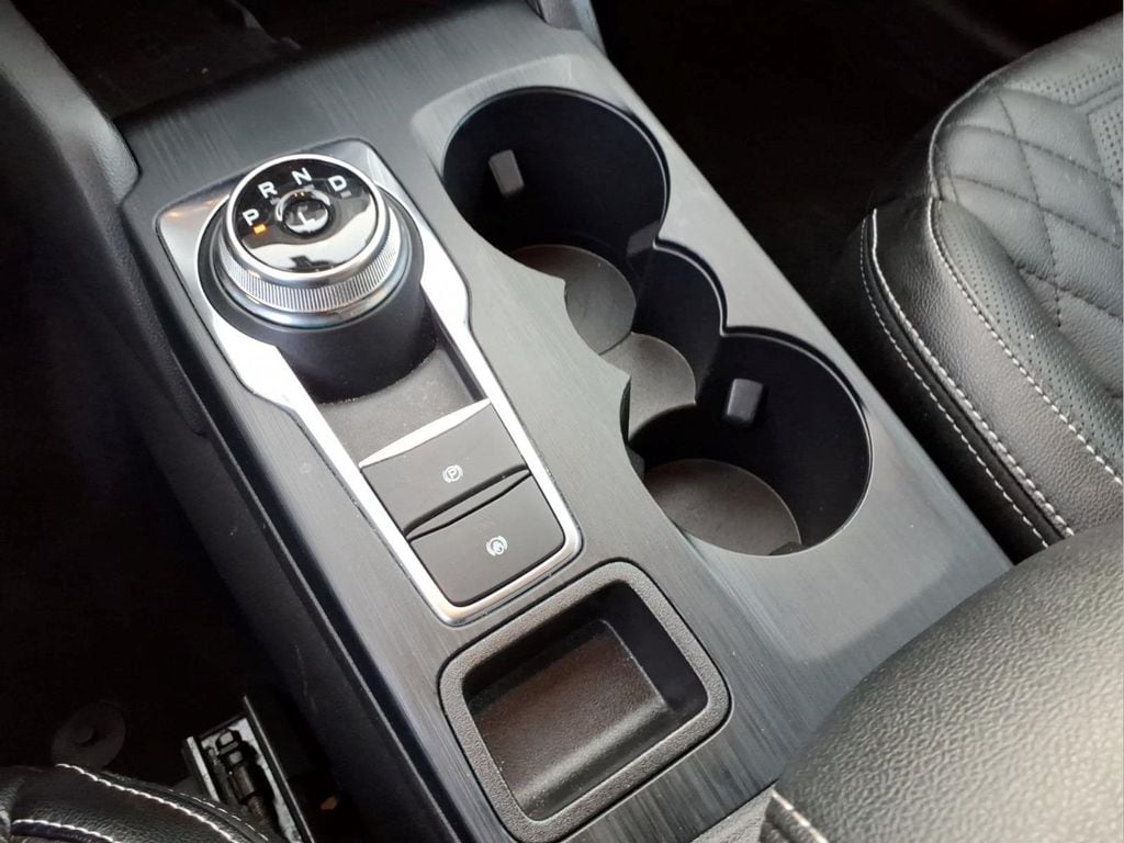 2024 Ford Escape PHEV - Photo 17