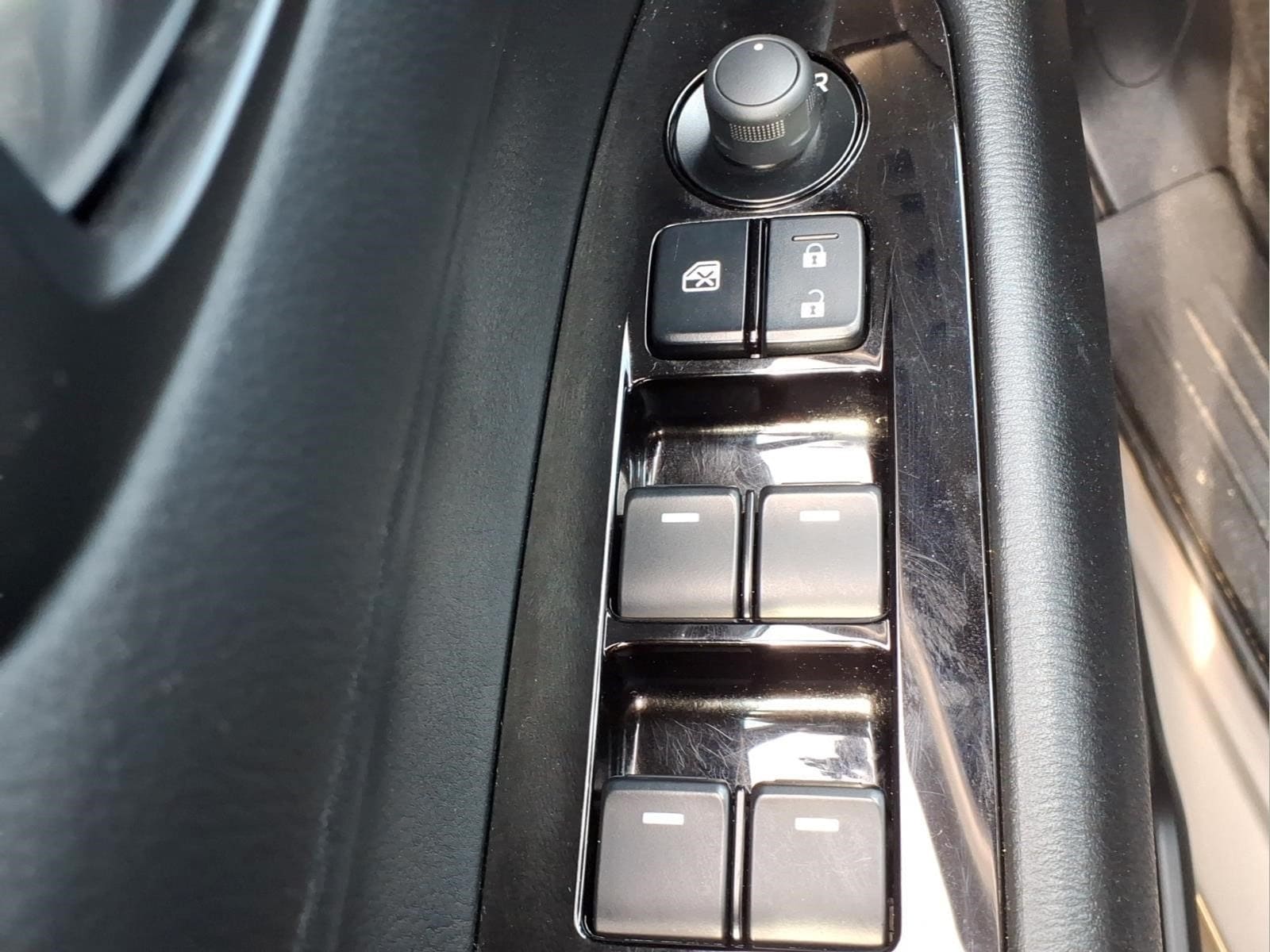 2025 Mazda CX-5 S Preferred package - Photo 20