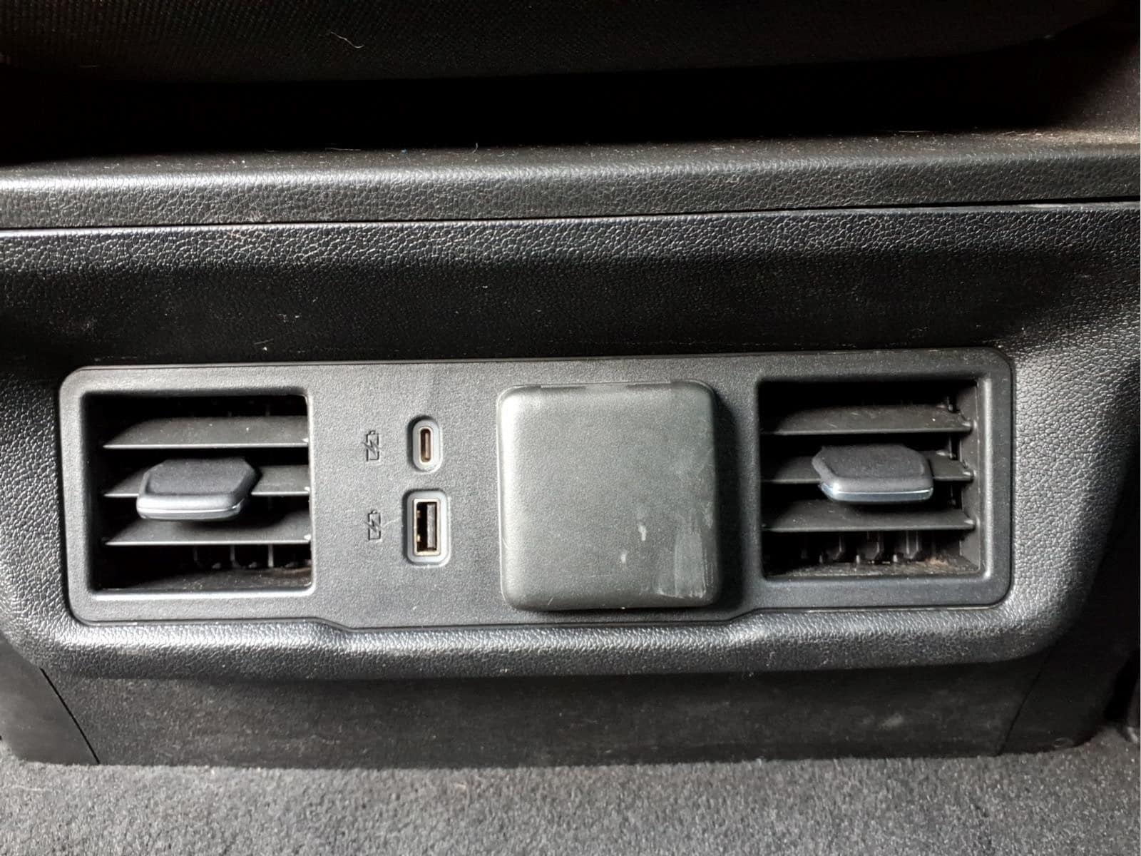 2022 Chevrolet Silverado 1500 LT - Photo 27