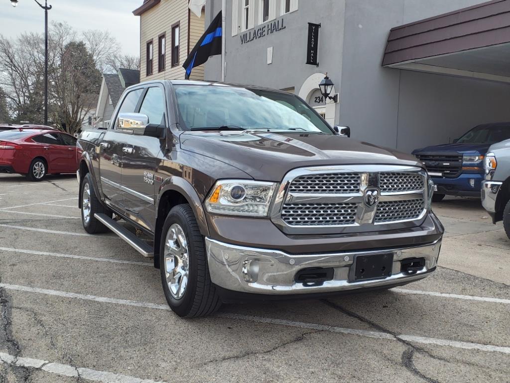 Used 2018 RAM Ram 1500 Pickup Laramie with VIN 1C6RR7NM0JS298533 for sale in Hampshire, IL