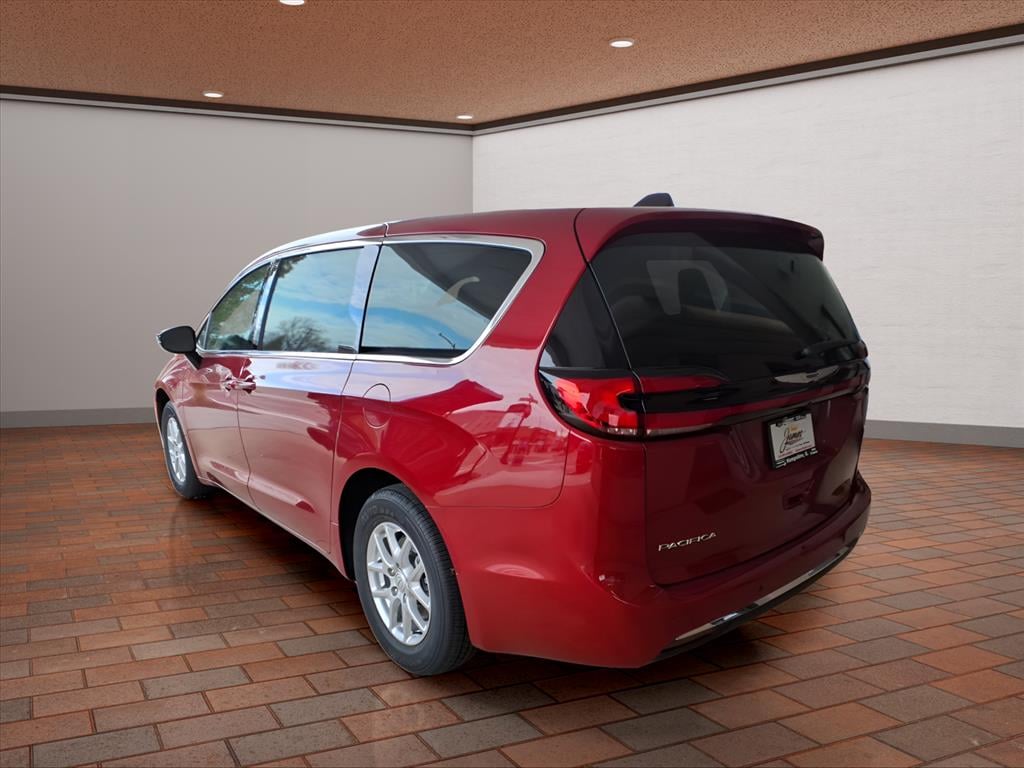 New 2026 Chrysler Pacifica SELECT Passenger Van
