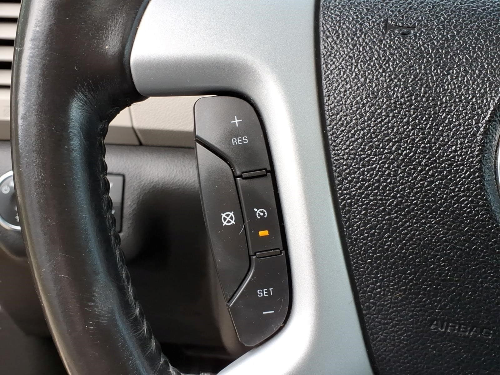 2009 Chevrolet Traverse LTZ - Photo 25