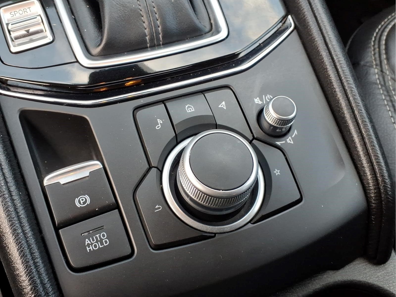 2025 Mazda CX-5 S Preferred package - Photo 16
