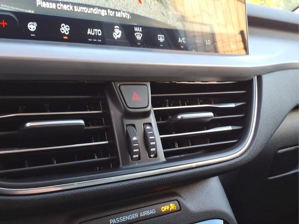 2024 Ford Escape PHEV - Photo 11