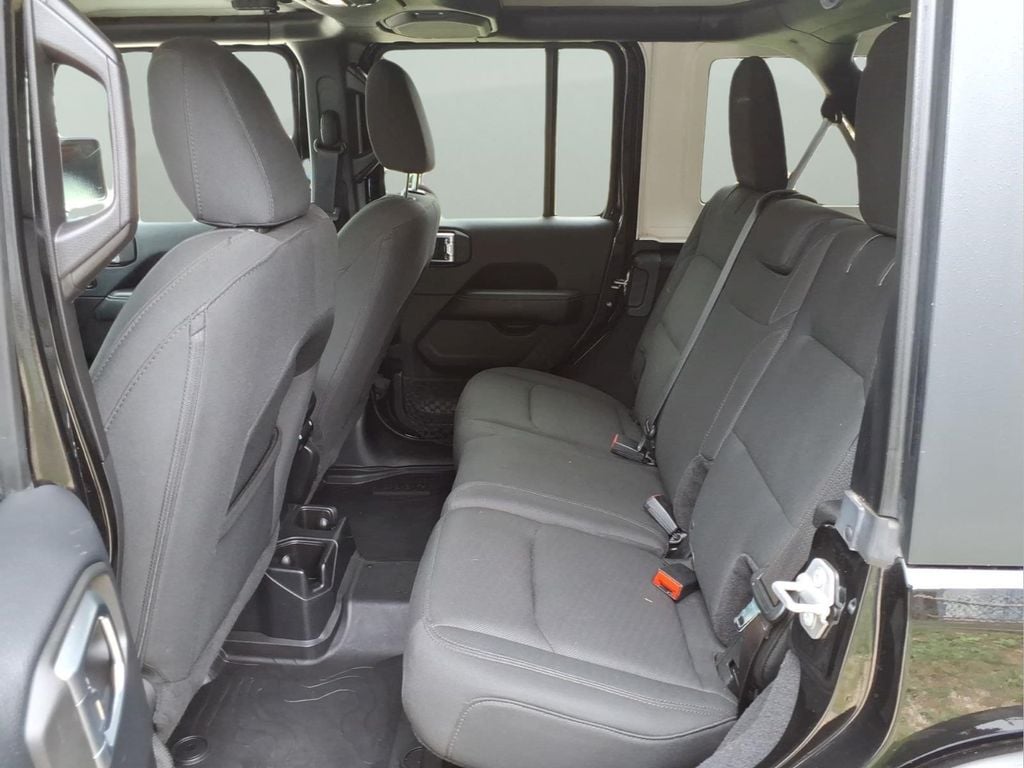 2018 Jeep All-New Wrangler Unlimited Sahara - Photo 27