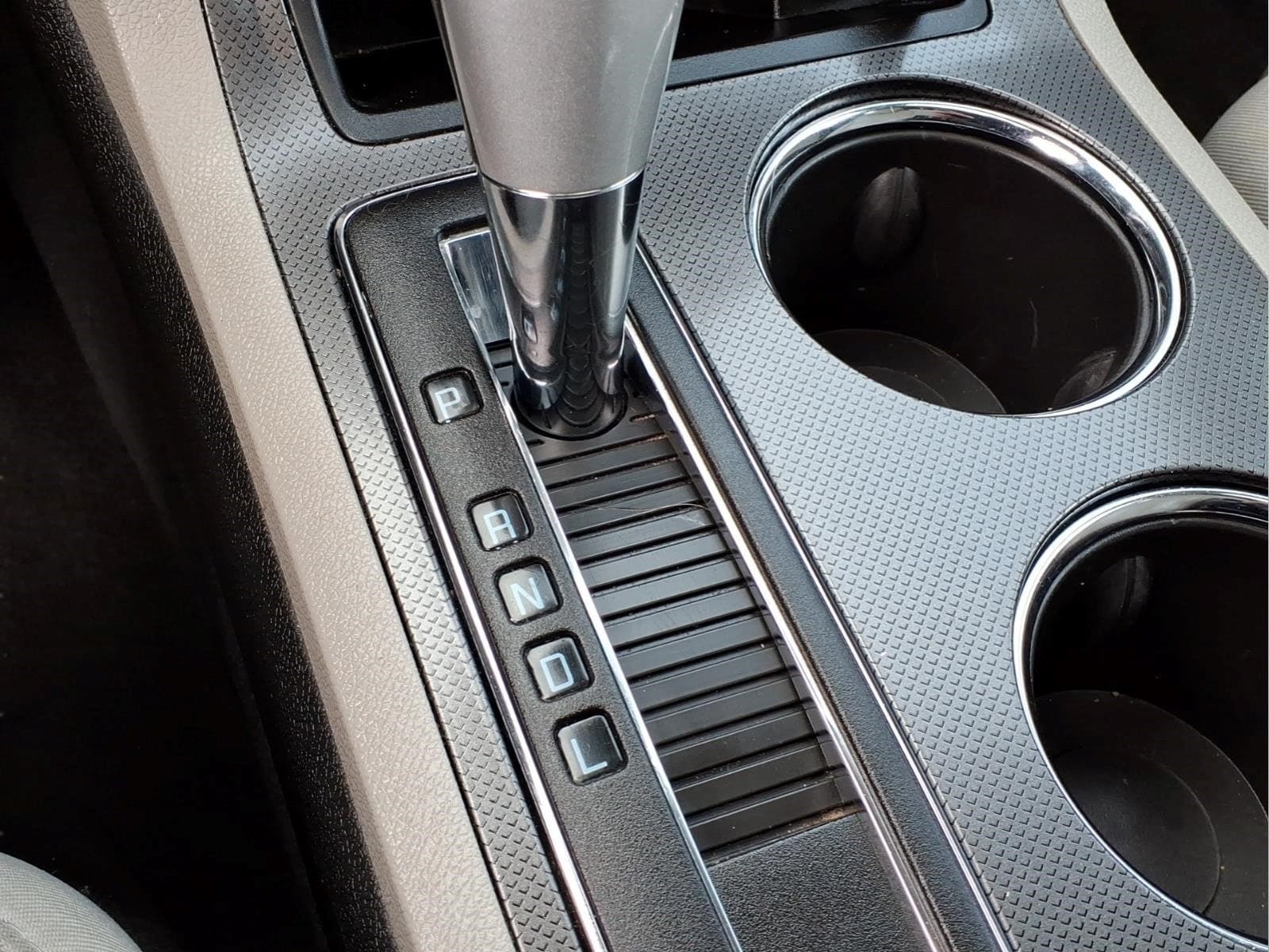 2009 Chevrolet Traverse LTZ - Photo 17
