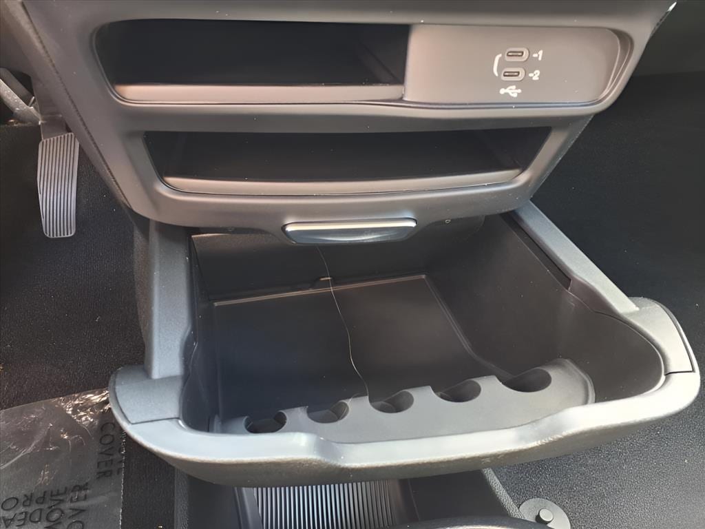 2026 Chrysler Pacifica Select - Photo 8