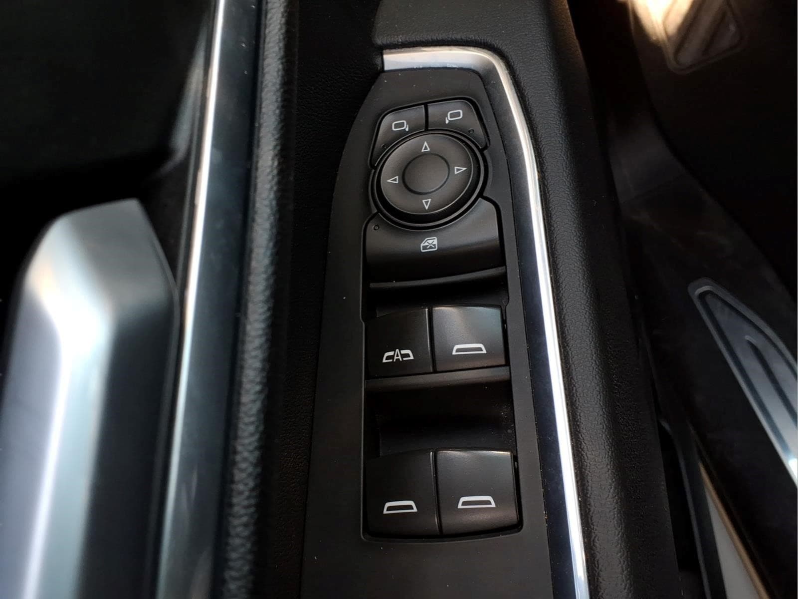 2022 Chevrolet Silverado 1500 LT - Photo 17