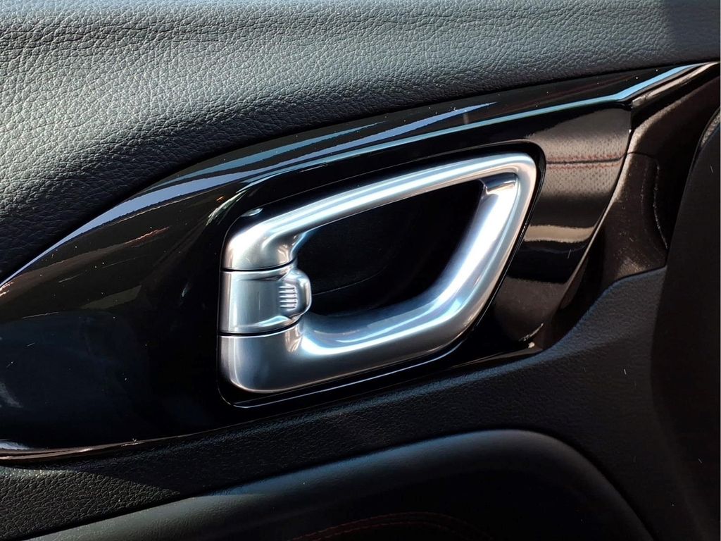 2025 Jeep Compass Trailhawk - Photo 17