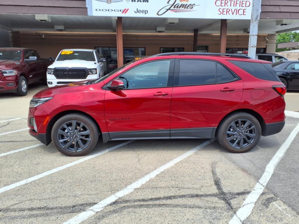 Used 2022 Chevrolet Equinox RS with VIN 3GNAXMEVXNS145582 for sale in Hampshire, IL