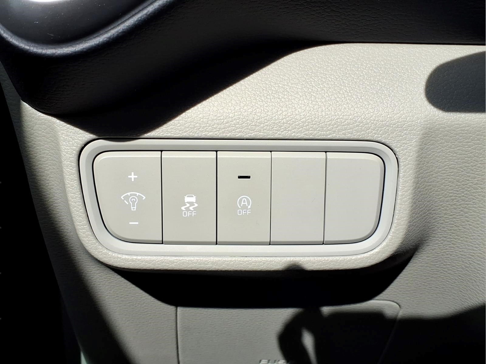 2025 Kia Soul LX - Photo 22