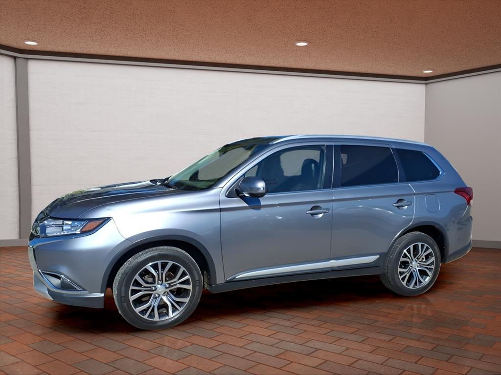 Used 2018 Mitsubishi Outlander SEL CUV