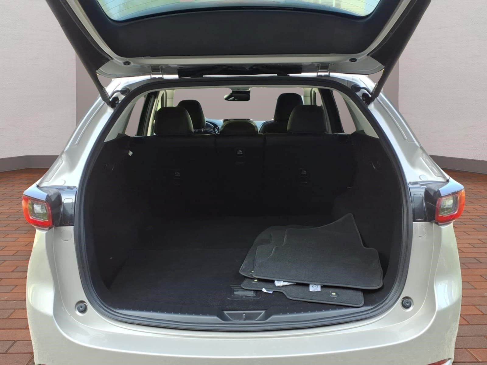 2025 Mazda CX-5 S Preferred package - Photo 35