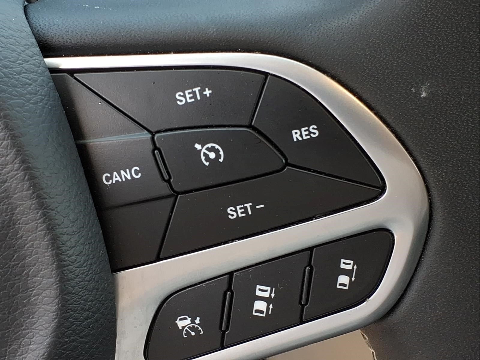 2024 Chrysler Pacifica Touring L - Photo 23