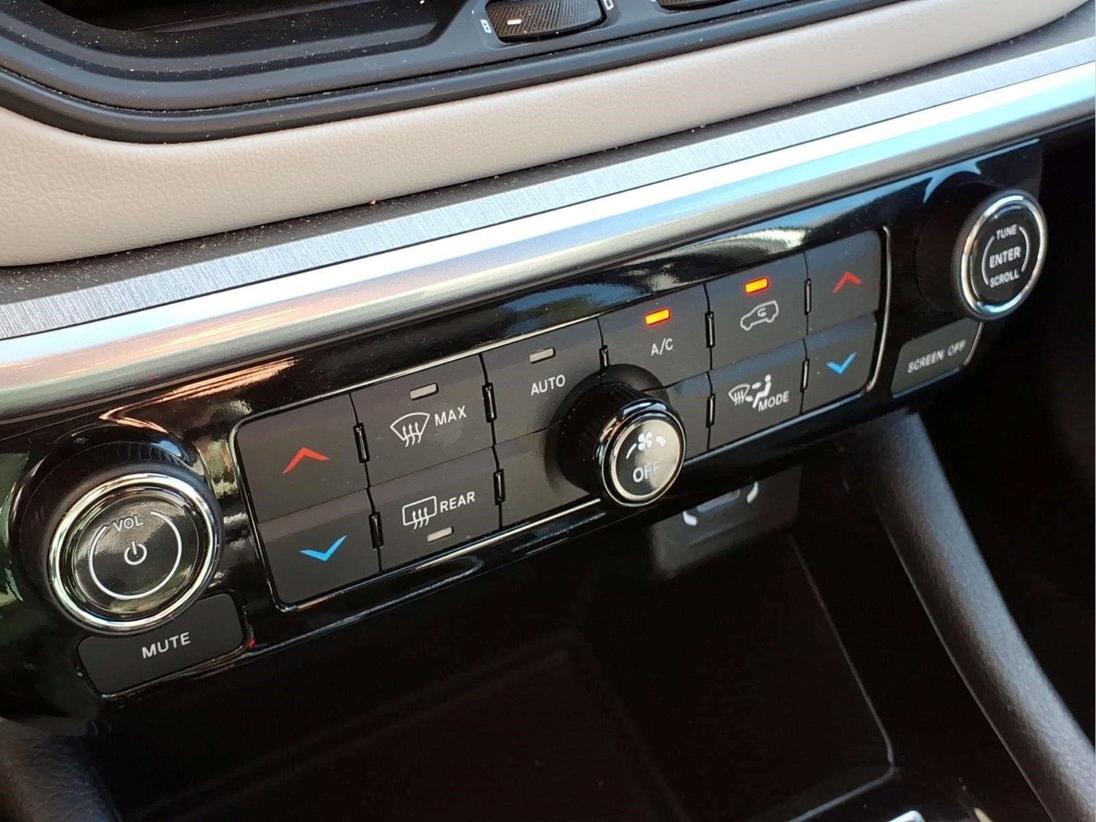 2025 Jeep Compass Limited - Photo 10
