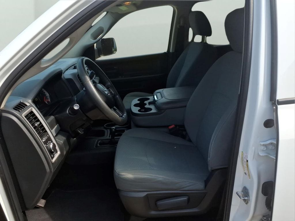 2018 RAM Ram 2500 Pickup Tradesman - Photo 28