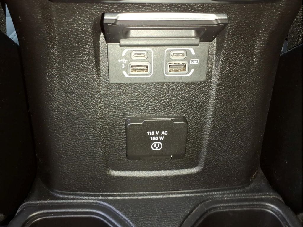 2018 Jeep All-New Wrangler Unlimited Sahara - Photo 31