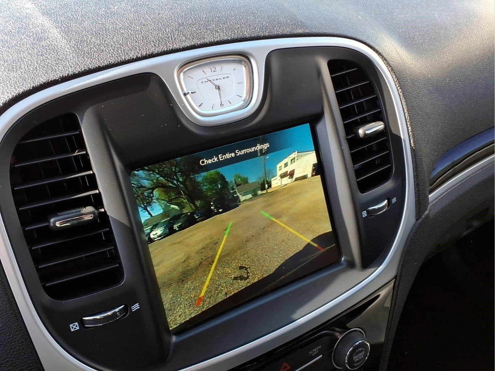 2023 Chrysler 300 Touring - Photo 10