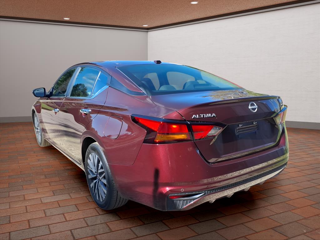 2024 Nissan Altima 2.5 SV photo 3