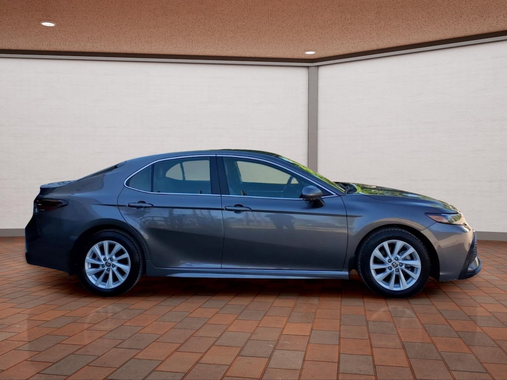 Used 2024 Toyota Camry SE Sedan