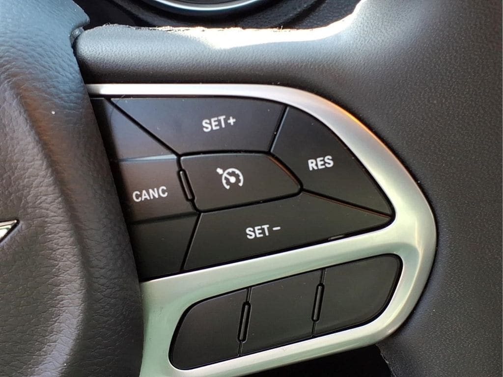 2023 Chrysler 300 Touring - Photo 21