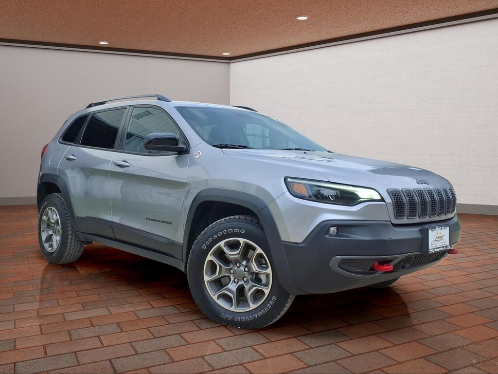 Used 2022 Jeep Cherokee Trailhawk SUV