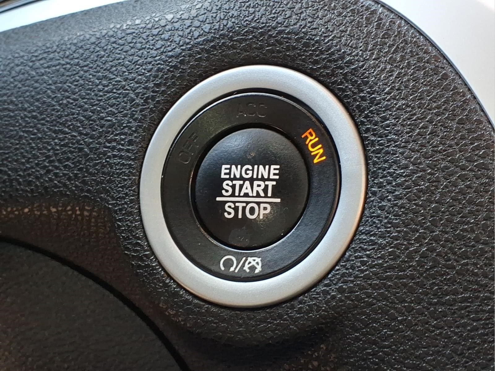 2023 Chrysler 300 Touring - Photo 22