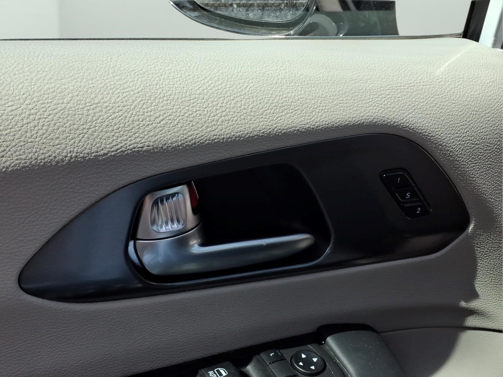 2024 Chrysler Pacifica Touring L - Photo 17