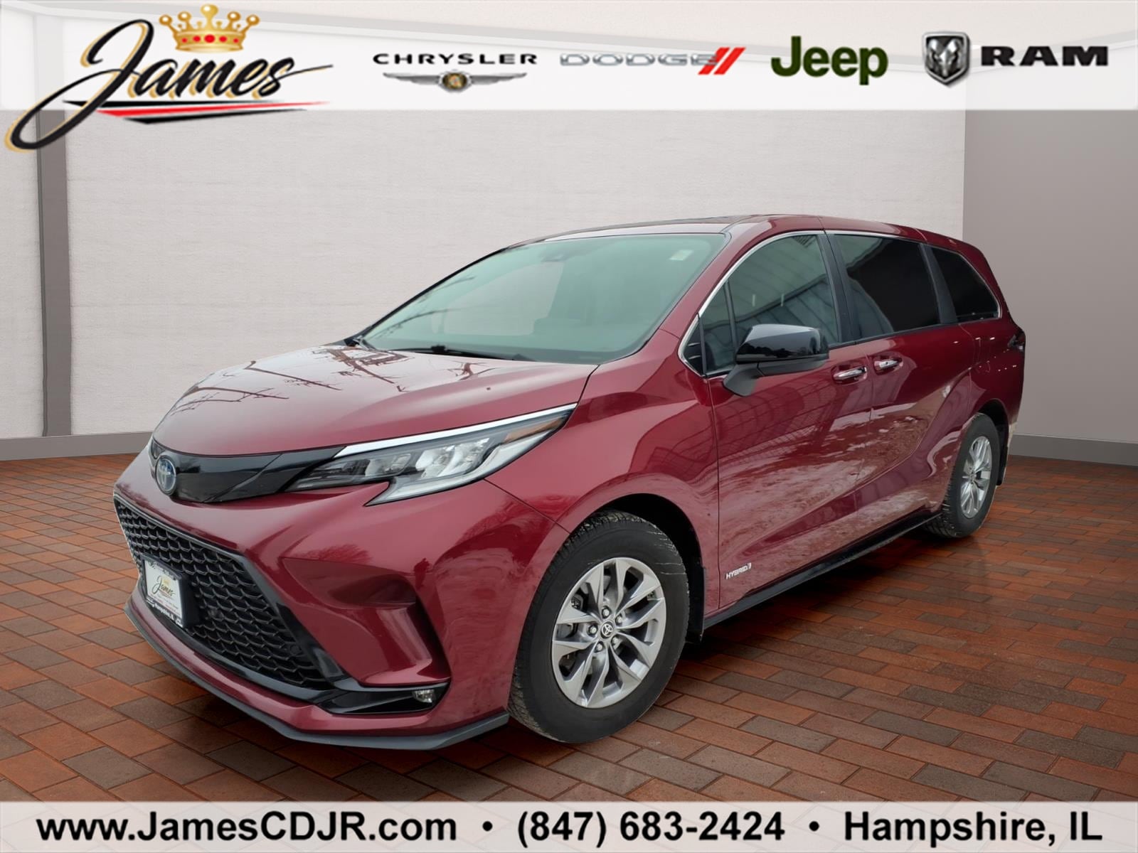 2021 Toyota Sienna XSE 7-Passenger FWD