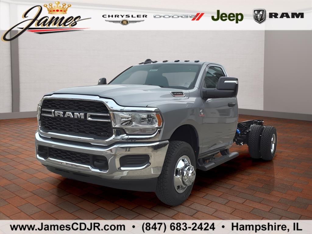 2024 RAM Ram 3500 Chassis Cab Tradesman's photo