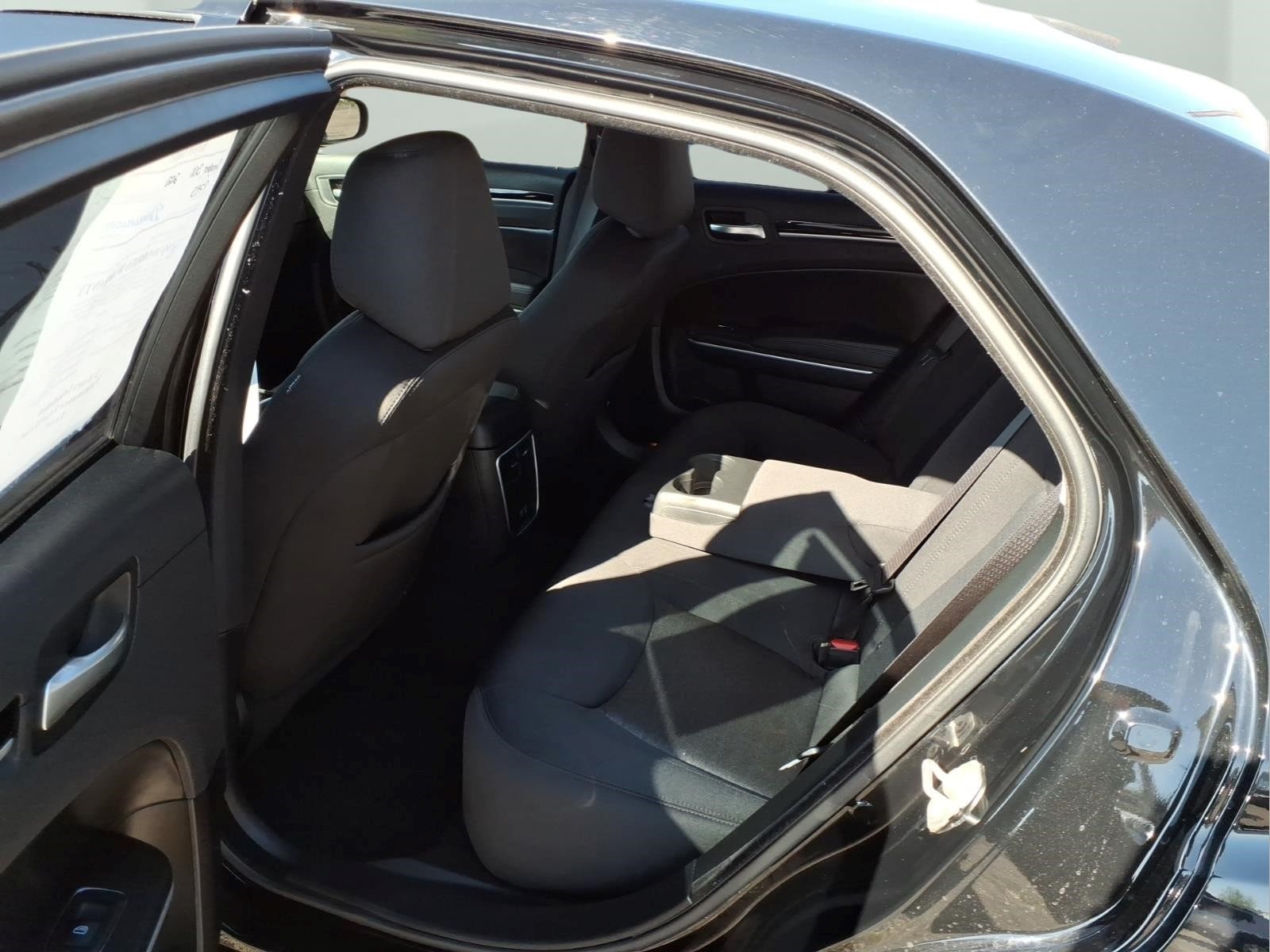 2023 Chrysler 300 Touring - Photo 27