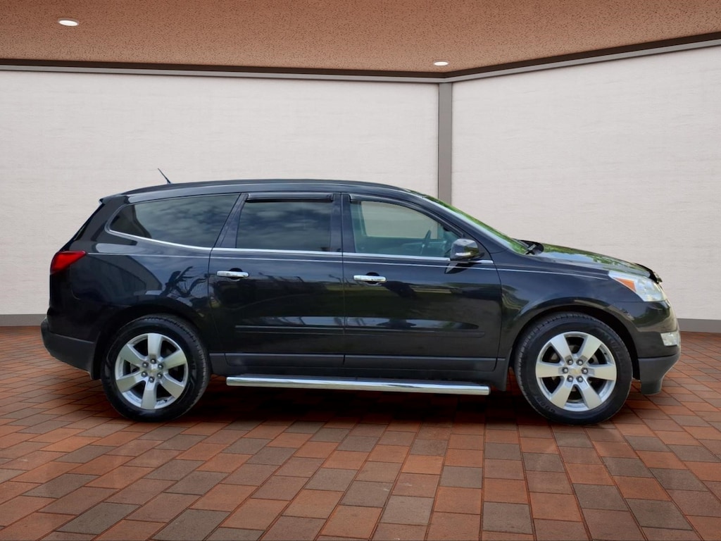 Used 2009 Chevrolet Traverse LTZ SUV