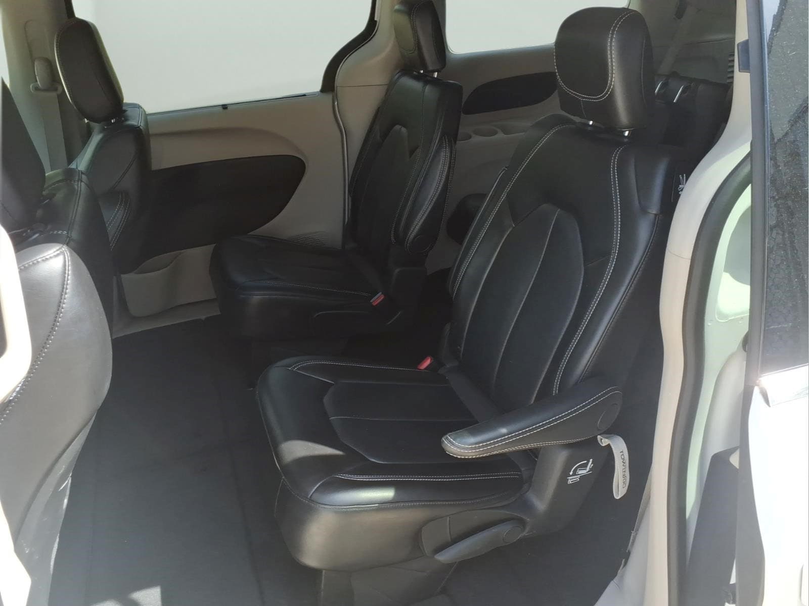 2024 Chrysler Pacifica Touring L - Photo 28