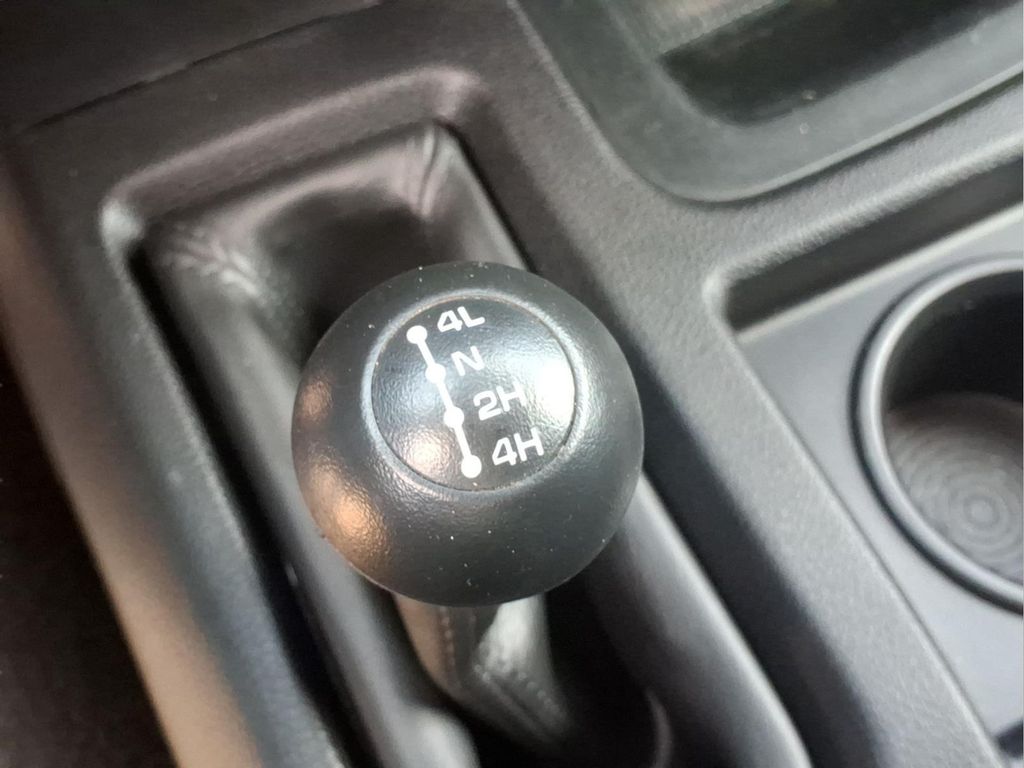 2018 RAM Ram 2500 Pickup Tradesman - Photo 15