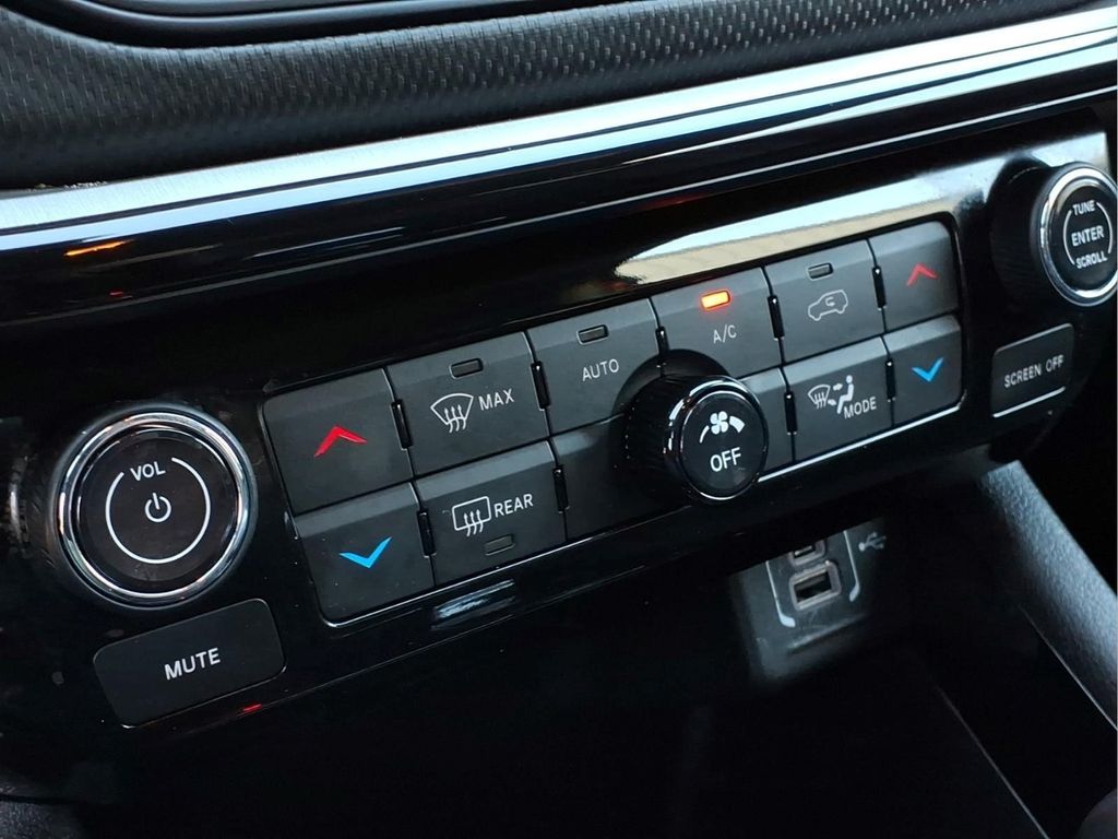 2025 Jeep Compass Trailhawk - Photo 12