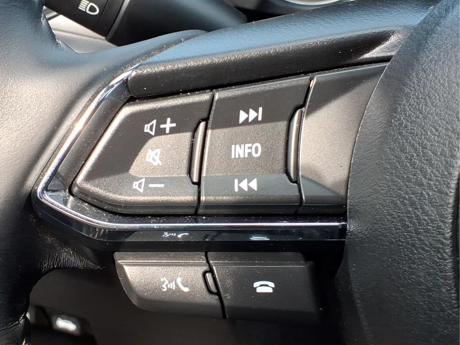 2025 Mazda CX-5 S Preferred package - Photo 24