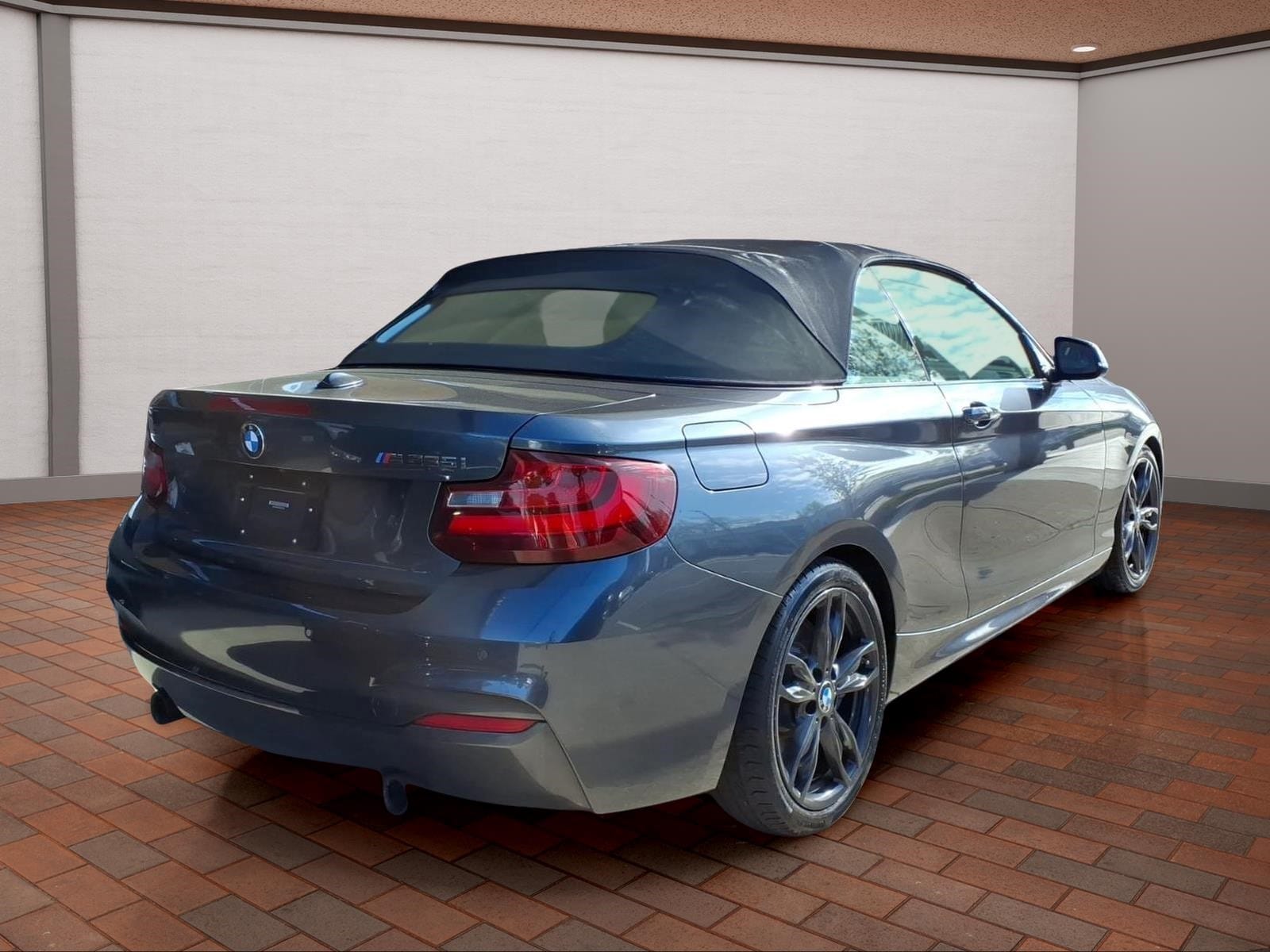2016 BMW 2 Series M235i - Photo 5