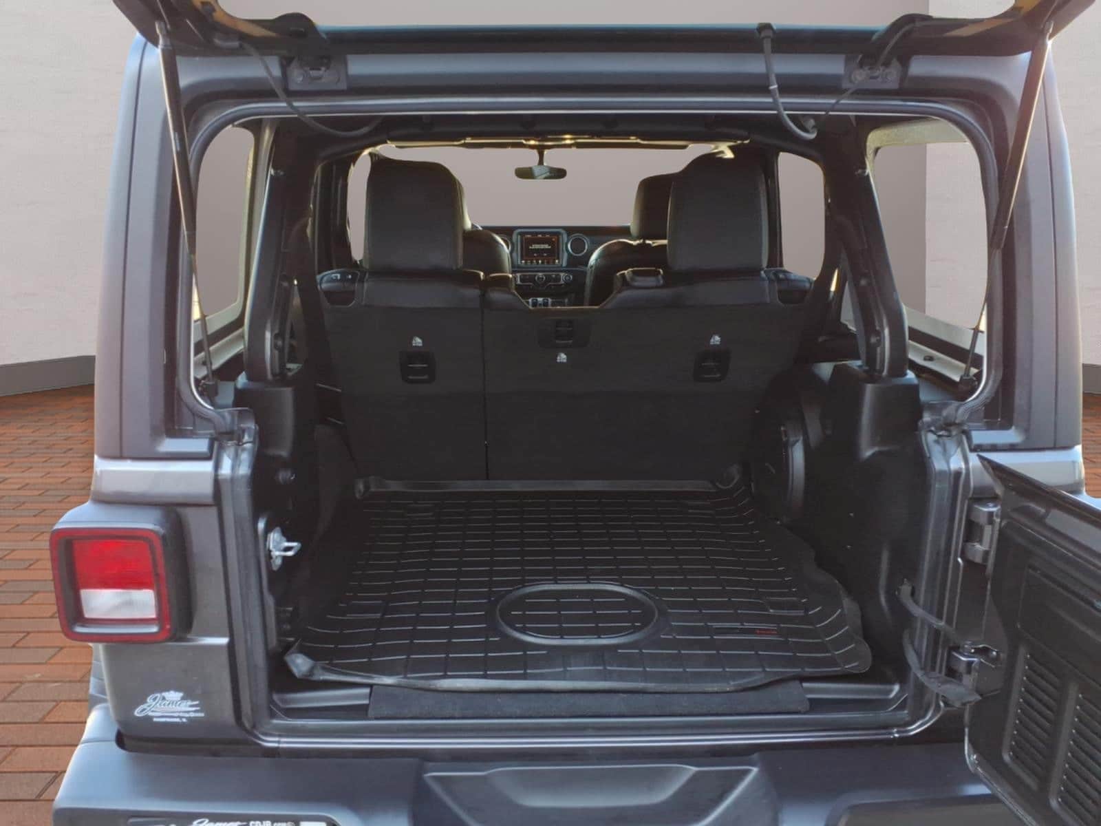 2021 Jeep Wrangler Unlimited Sahara - Photo 26