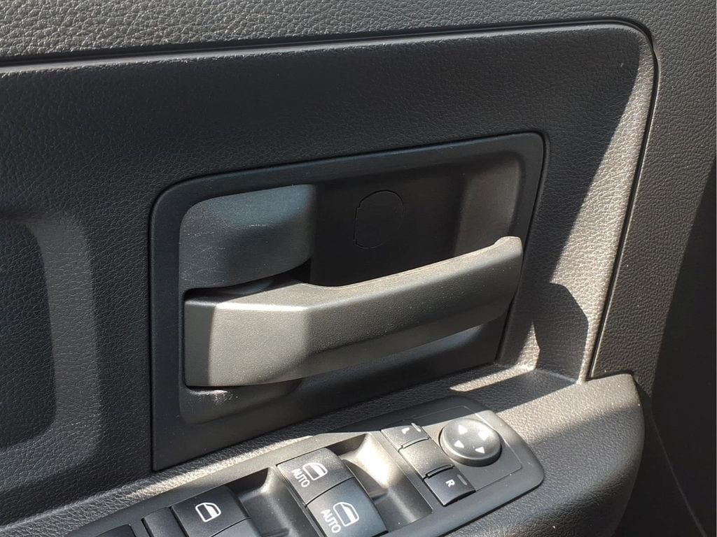 2018 RAM Ram 2500 Pickup Tradesman - Photo 19